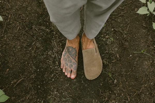 How Wearing Barefoot Grounding Shoes Can Heal Your Posture Through Foot Mobility